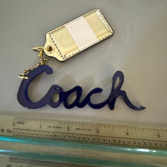 COACH Large Signature Keychain - Picture 3 of 5